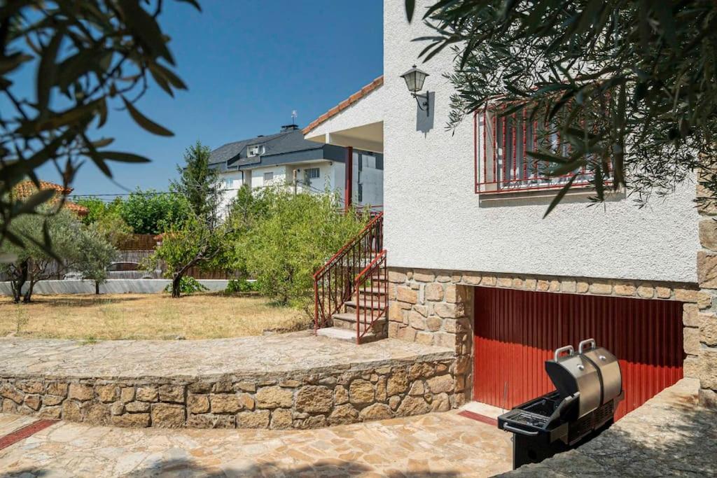 La Estacion Casa Hortensia. Barbacoa En Robledo De Chavela מראה חיצוני תמונה